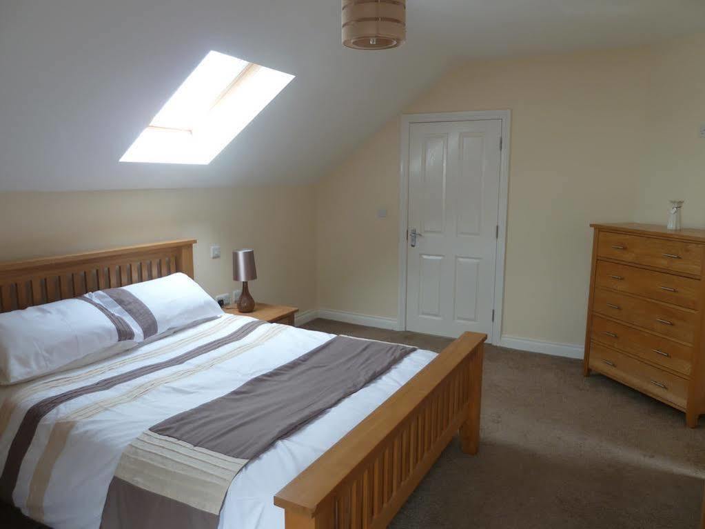 Oatlands Self Catering Cottages Maze Esterno foto