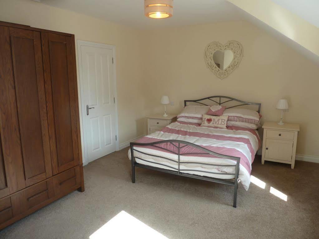 Oatlands Self Catering Cottages Maze Esterno foto