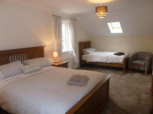 Oatlands Self Catering Cottages Maze Esterno foto